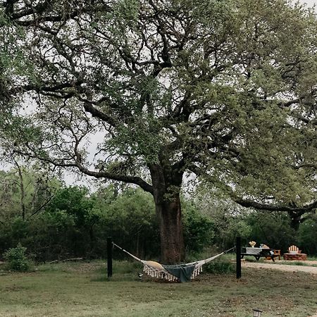 The Maverick: A-Frame W/ Hammock And Tree Top View New Braunfels Exterior foto